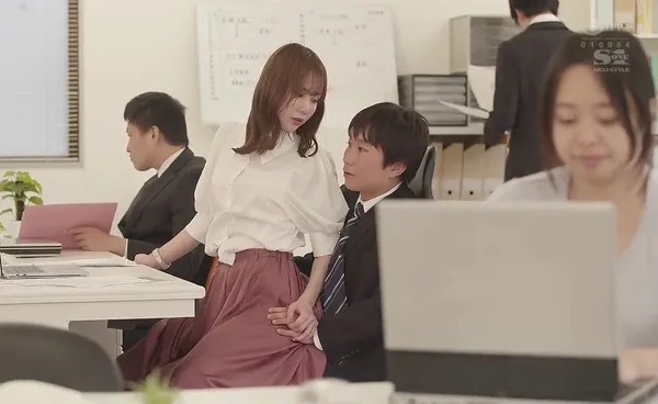 eimi fukada jav Cám dỗ khó cưỡng lại của em đồng nghiệp thích ngồi cưỡi ngựa